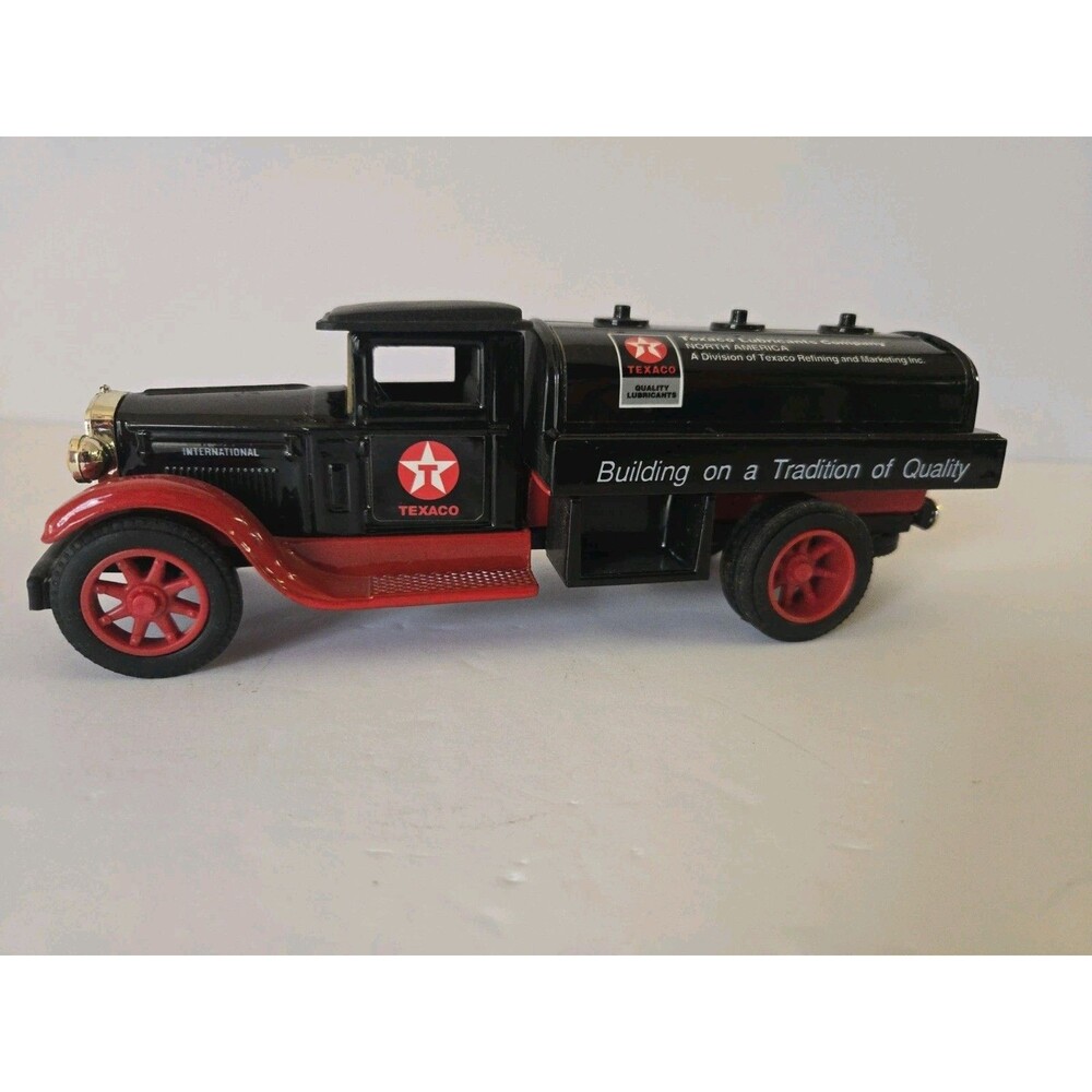 ERTL 1929 International Texaco Tanker Truck Diecast Metal Coin Bank Vintage GUC